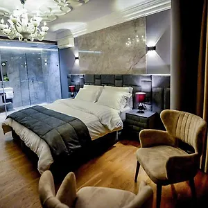 *** Szálloda Hotel Vila Tirana Albánia