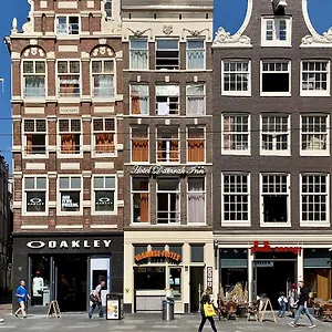 Damrak 2*, Amsterdam Nederländerna