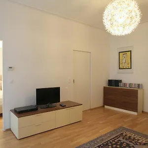  Apartment Casa Nostra - Moderne Stadtwohnung Mit Balkon