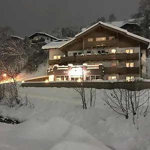 https://am-zwolferkogel-appartements.saalbachhinterglemmhotels.com